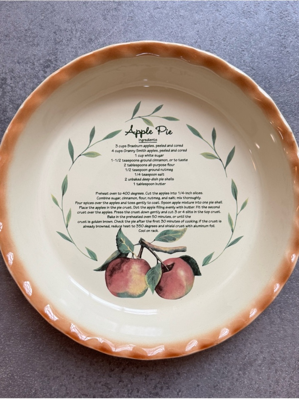 NCeramic Apple Pie Plate with Peach Rim - Cream and Peach